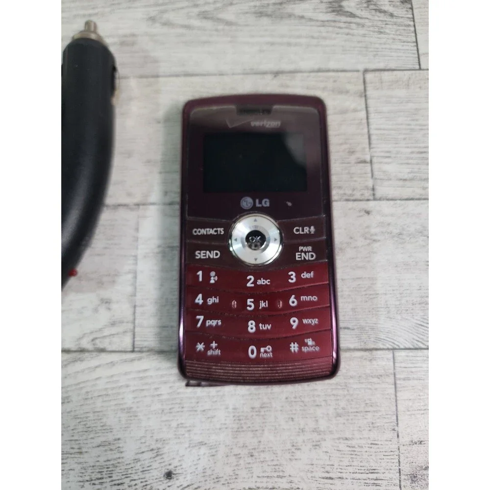 LG enV3 LG-VX9200 Verizon Wireless Maroon Flip Cell Phone w/ Chargers & Box